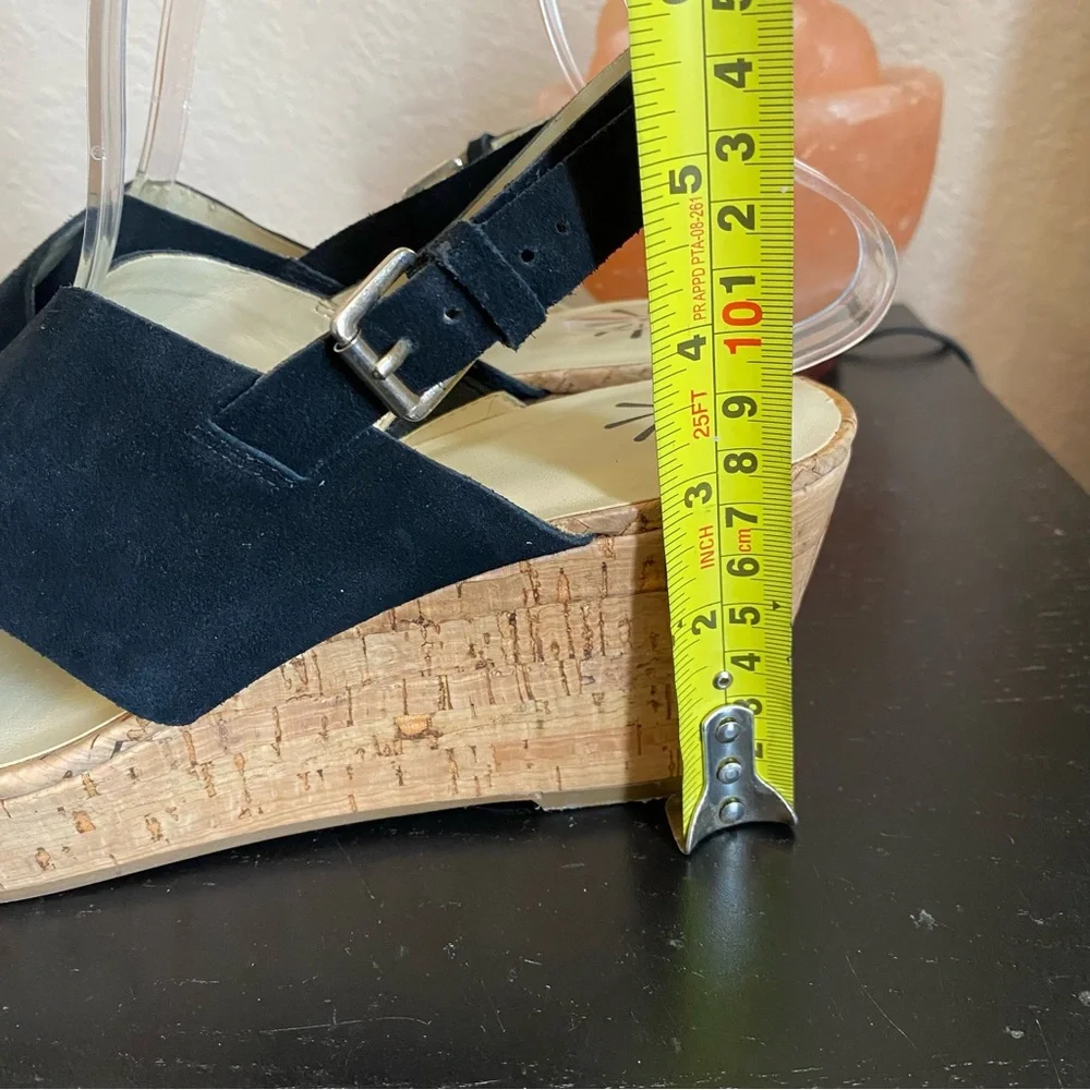 ISAAC MIZRAHI LIVE SLINGBACK CORK WEDGE SANDAL. MADDIE. BLACK SUEDE SZ 10 M